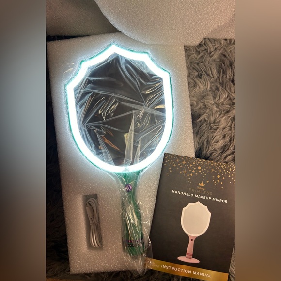 IMPRESSIONS Vanity Ariel LED Handheld Makeup Mirror With Standing Base - Picture 5 of 14